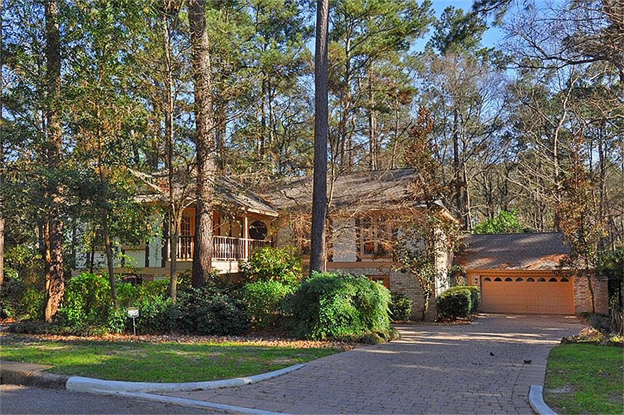 1st image of 2366 Lake Village Dr