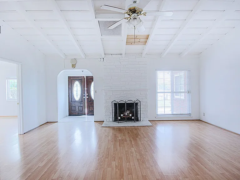 9381 Nichols Dr — Photo 6