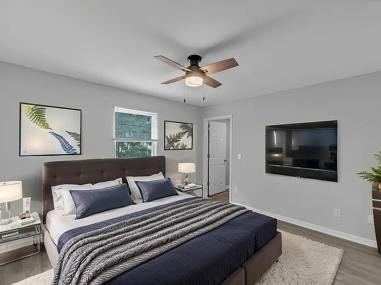 817 Biltmore Dr — Photo 28