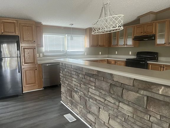 3rd image of 1057 Hunters Mountain Pkwy