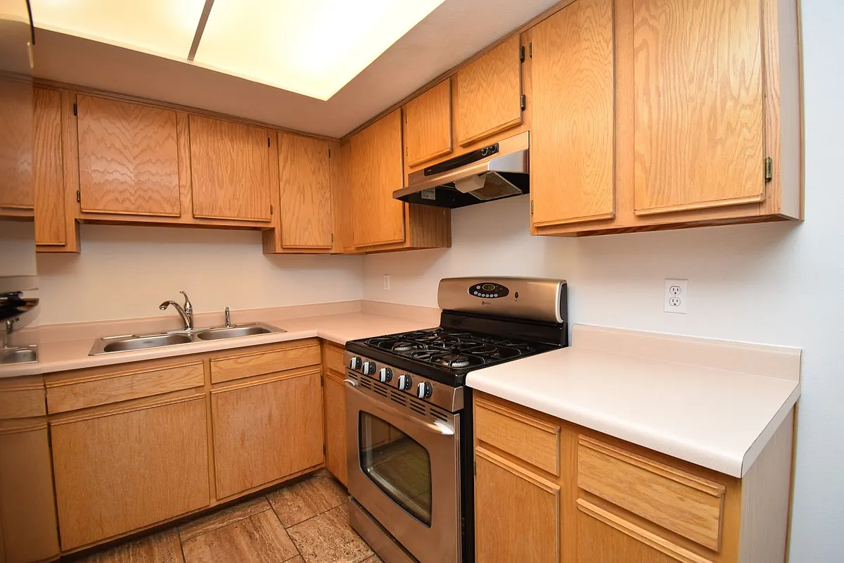 Building Photo - 531 S 900 E #B10