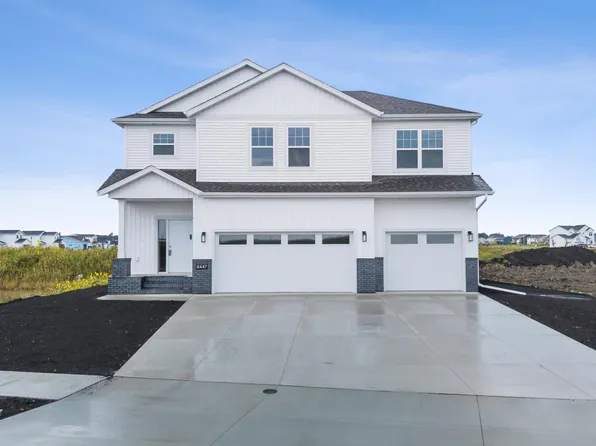 8378 62nd St S, Horace, ND 58047