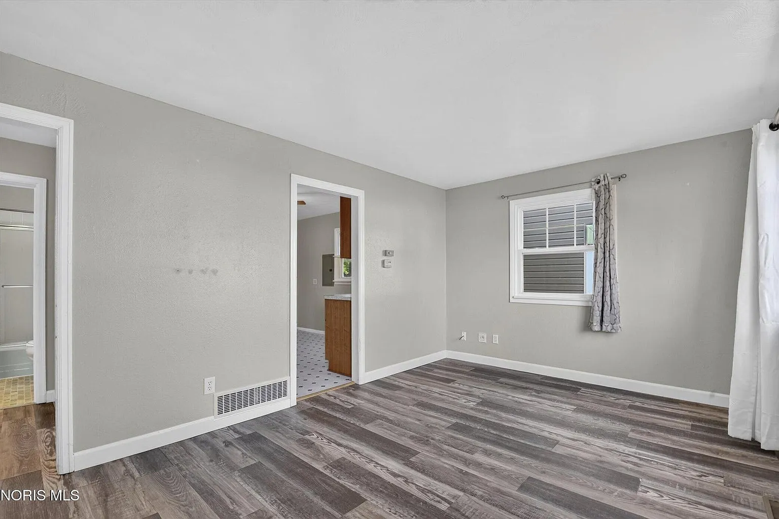 2 bed, 720 sqft, $1,050 — Photo 4