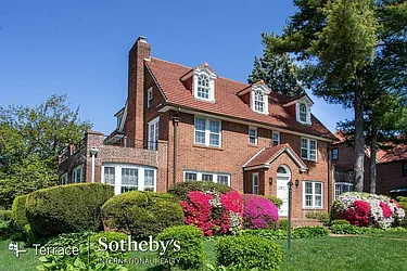 101-01 70th Avenue in Forest Hills