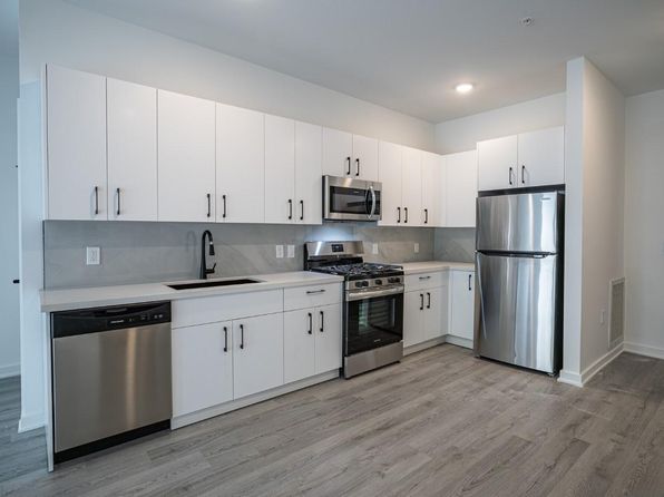 516 North Ave E #202