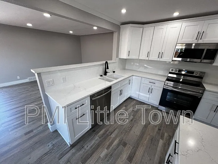 3447 N Garfield St — Photo 10