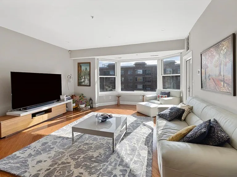 20 Avenue At Port Imperial #429 — Photo 11
