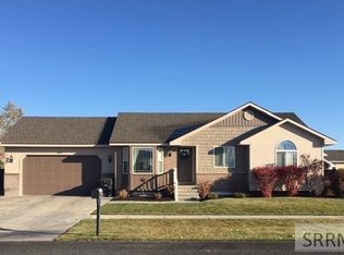 4135 E Rulon Dr, Ammon, ID 83406