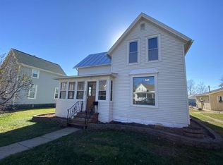 540 1st St, Baraboo, WI 53913