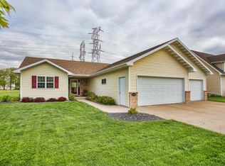 W5480 Mile Long Dr, APPLETON, WI 54915