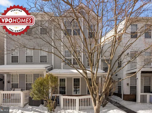 12 Crusader Ct, Germantown, MD 20874