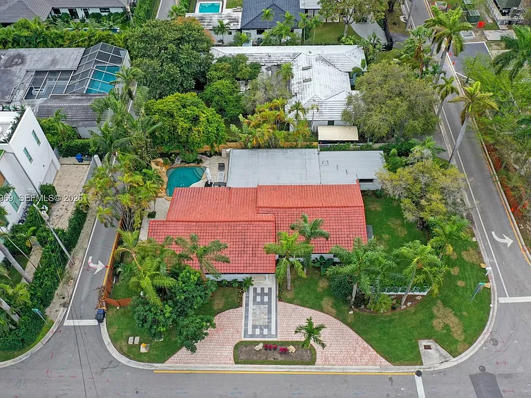200 N Hibiscus Dr — Photo 45
