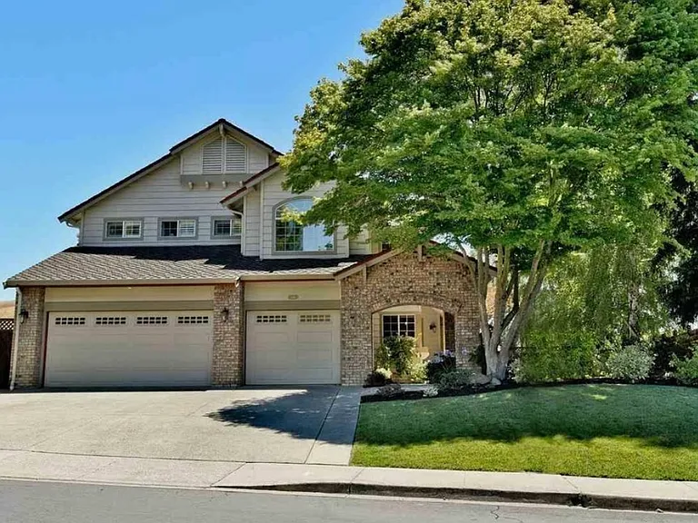 1198 Canyon Side Ave — Photo 3