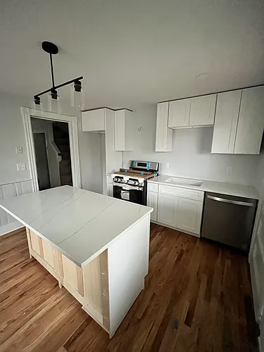 214-216 W Madison St #217 Photo 1 214-216 W Madison St #217 Photo 1
