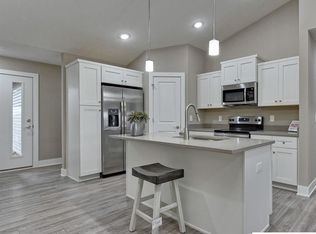 17067 Irving St, Omaha, NE 68118