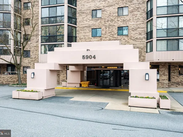 5904 Mount Eagle Dr APT 504, Alexandria, VA 22303