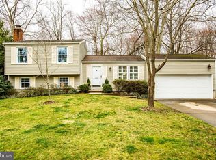 16005 Fairway Dr, Dumfries, VA 22025