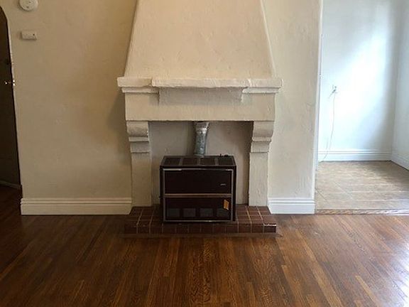 4th image of 1827 E 4th St APT 13