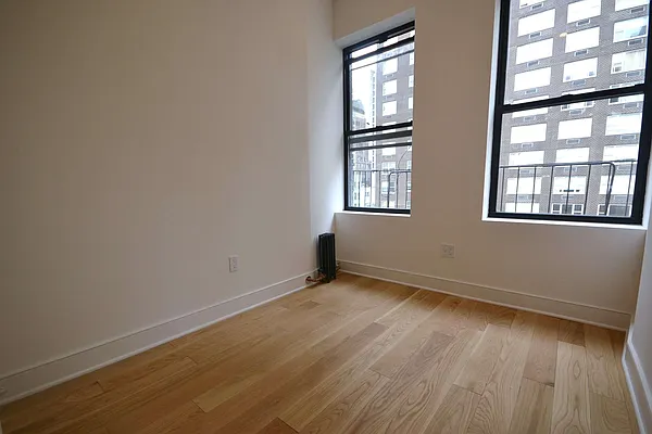 Rented by Bold New York | media 36