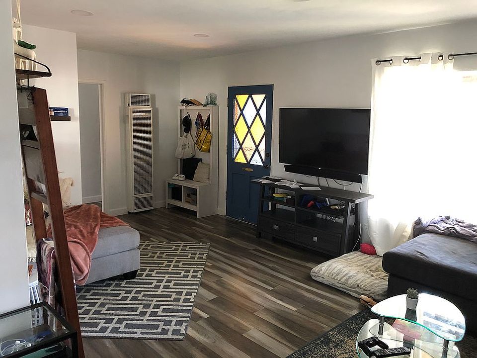 1st image of 8058 Lemona Ave