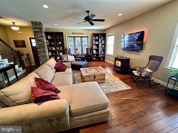 4th image of 10620 Kyper Rd