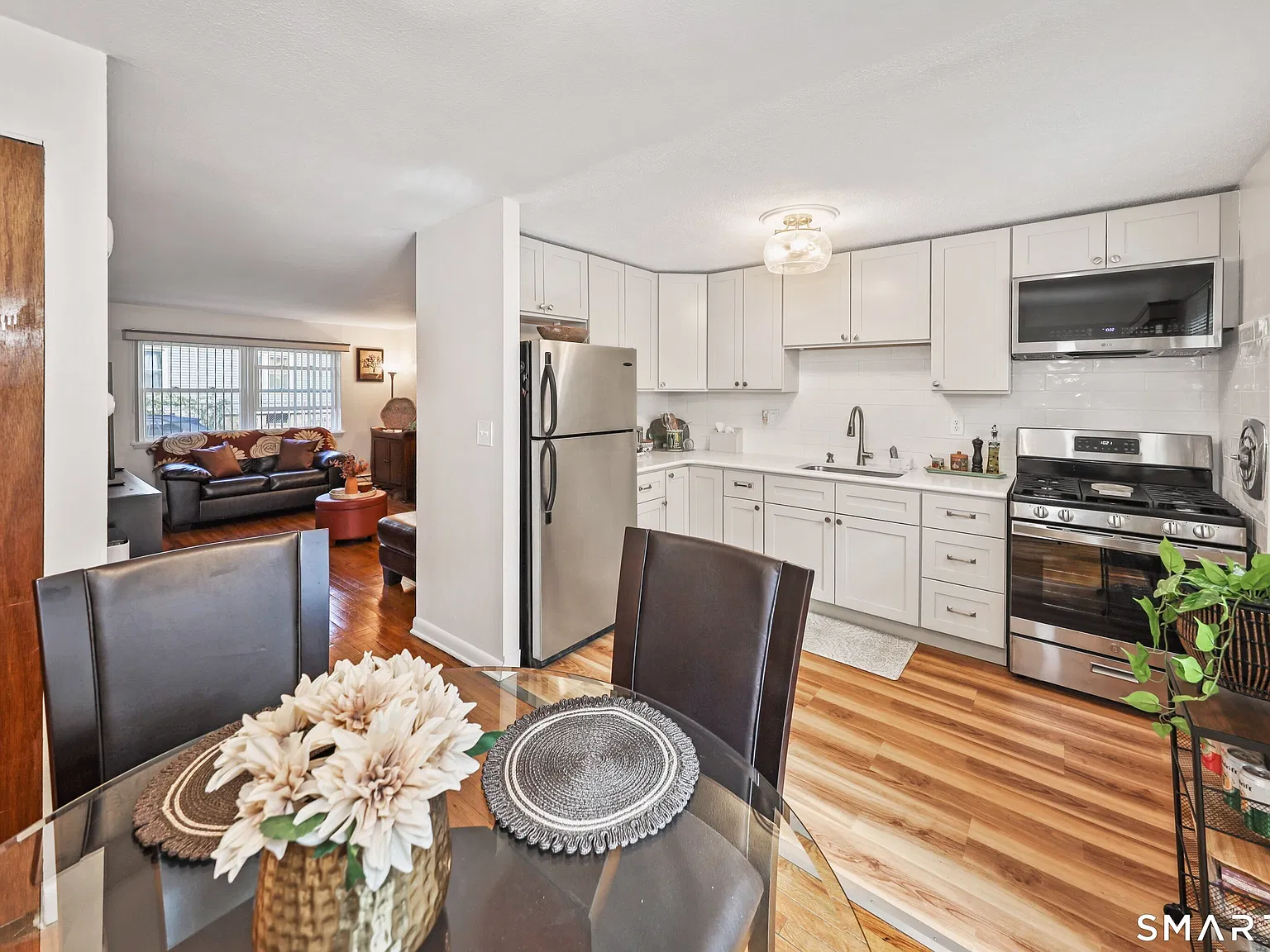 2 bed, 1.0 bath, 850 sqft, $1,450 — Photo 2