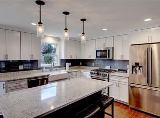 45 Chapin Rd, Barrington, RI 02806