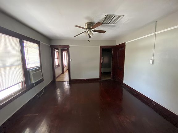 3rd image of 1126 E San Antonio Ave APT 5