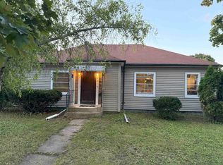 401 E Beacon Ave, New London, WI 54961