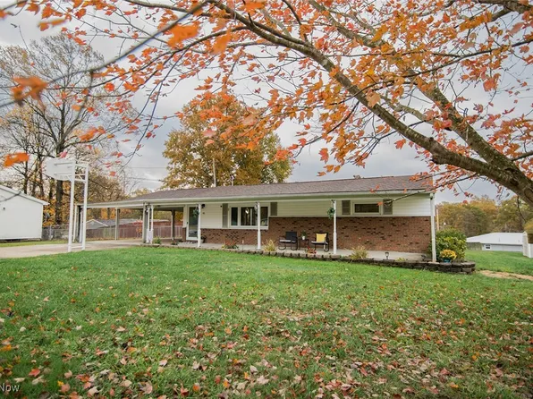 45 Valley Mills Cir, Parkersburg, WV 26104