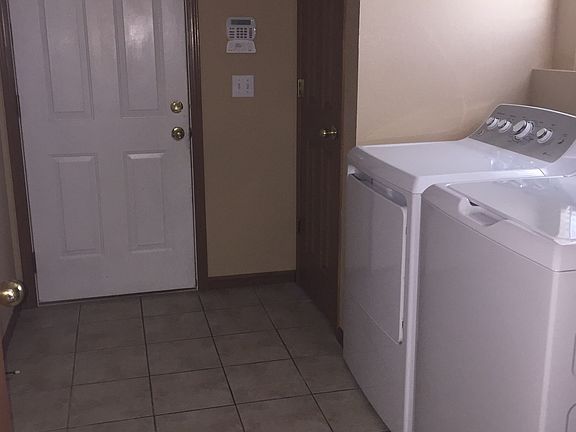 4th image of 69 Raes Creek Ct