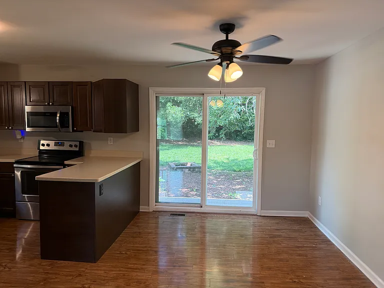 1601 Starbrook Dr — Photo 5