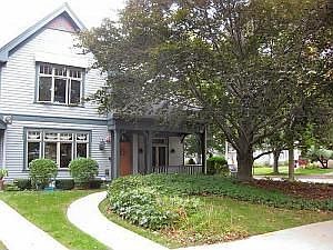 1st image of 3527 N Prospect Ave
