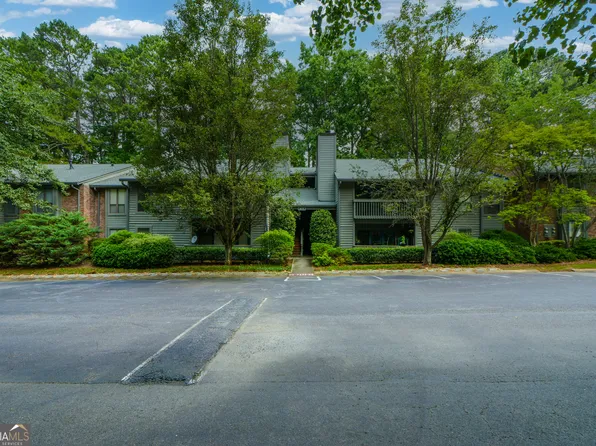 612 Tuxworth Cir, Decatur, GA 30033