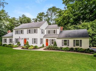 6 Titicus Ct, Ridgefield, CT 06877