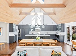 152 Hands Creek Rd, East Hampton, NY 11937