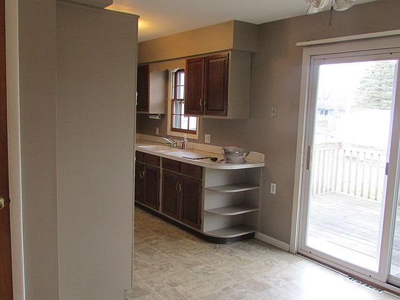 5th image of 1340 Laurie Gail Dr SE