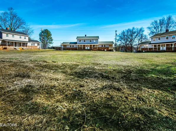 108 Viking Rd, Oak Ridge, TN 37830