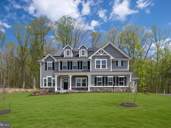 112 Lake Bluff Ct, Fredericksburg, VA 22406
