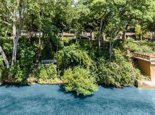 1605 Cedar Point Dr, Delavan, WI 53115