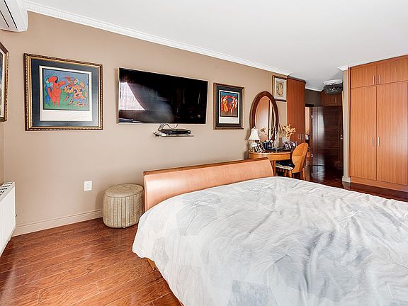 3rd image of 40 Oceana Dr APT 10A