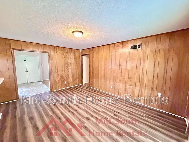 3856 Warrington Cv — Photo 12