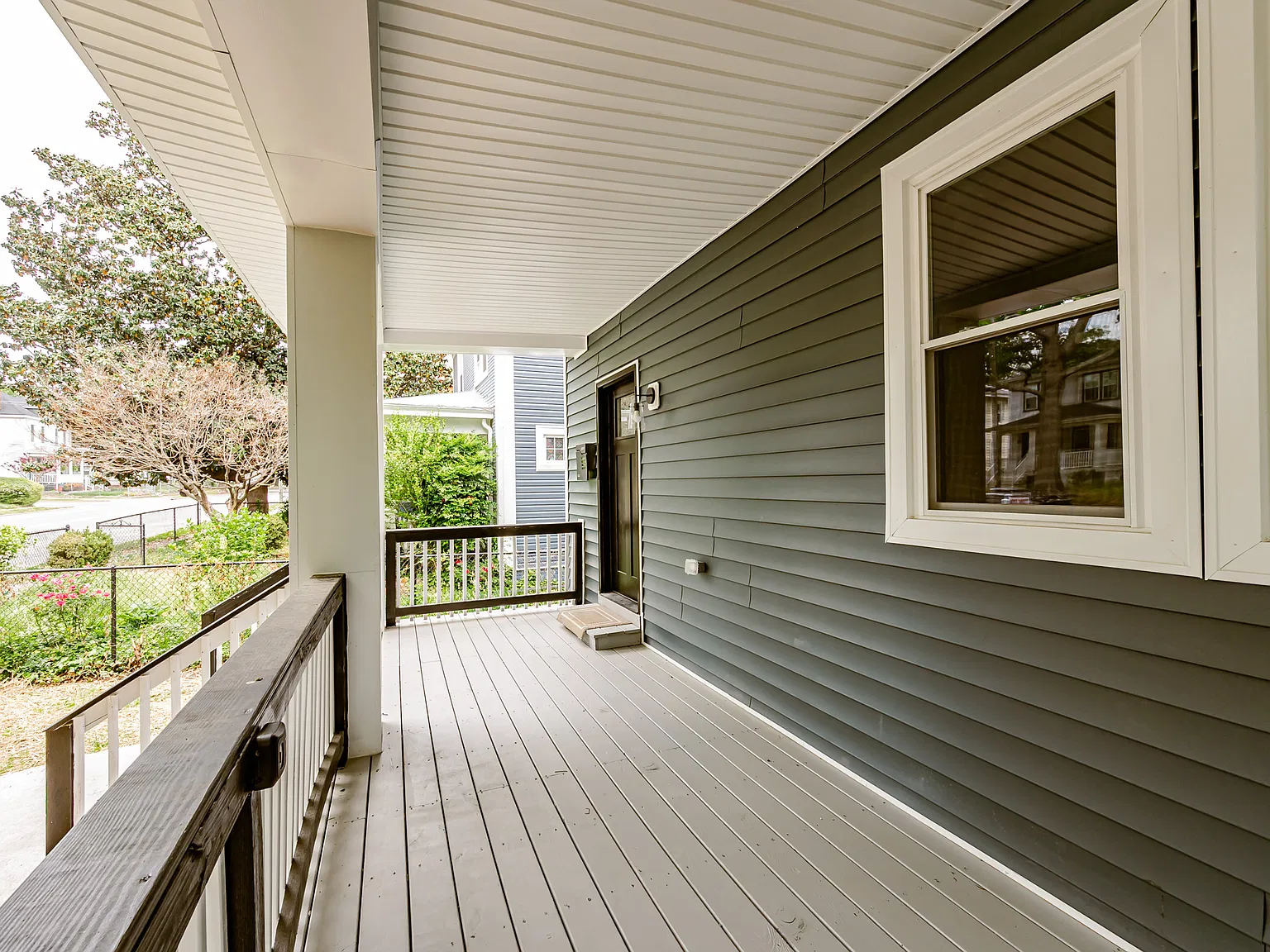 3 bed, 2.5 bath, 1804 sqft, $2,500 — Photo 3