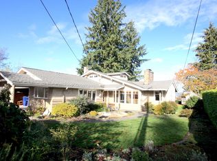 9810 NE 30th St, Bellevue, WA 98004