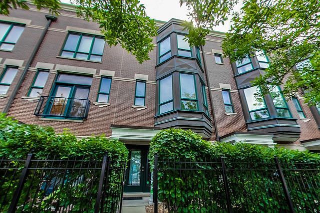 1st image of 1217 N Sedgwick St #16