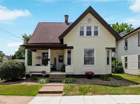 105 8th St SW, Massillon, OH 44647