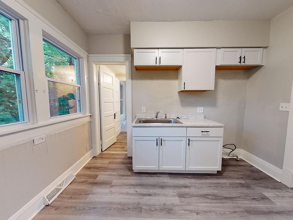 1st image of 3205 Denison Ave APT 1