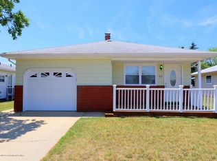 53 Castle Harbor Dr, Toms River, NJ 08757