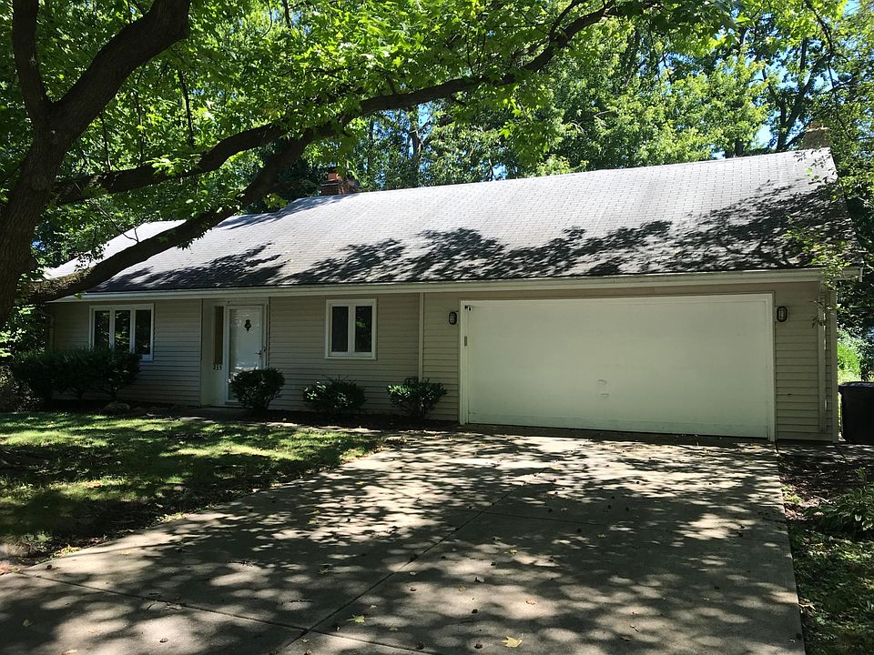 1st image of 235 Wayne Dr