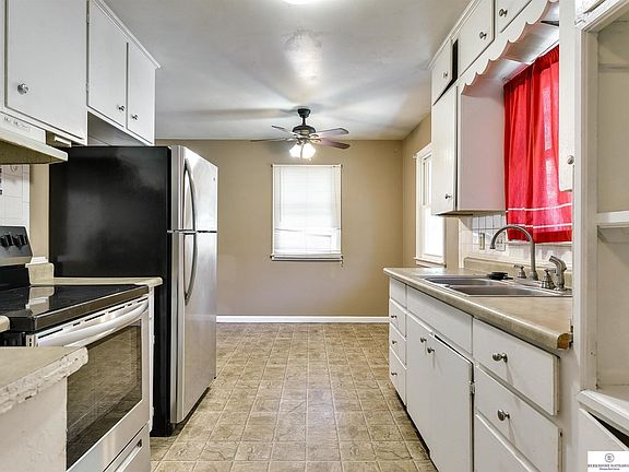 5th image of 4483 Ellison Ave